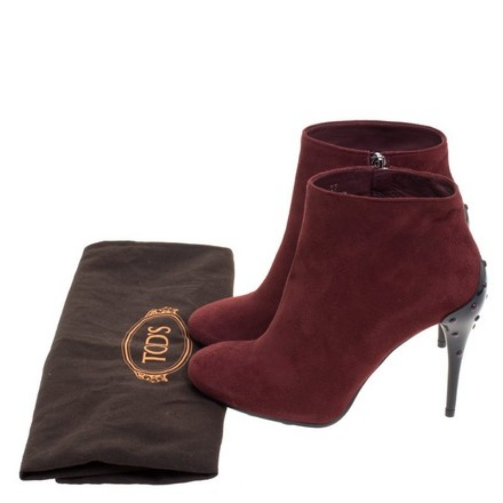 Tod's Burgundy Suede Ankle Boots/Booties